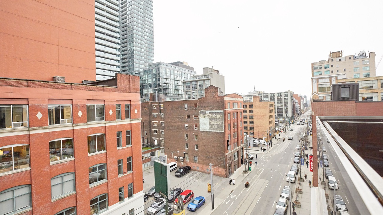 Photo of Patio Balcony in Fashion District