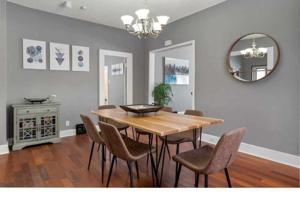Photo of Livingroom in Drumheller