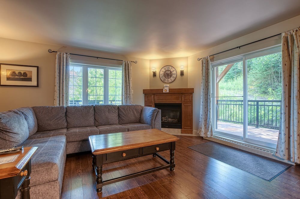 Photo of Livingroom in Mont-Tremblant