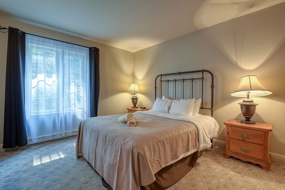 Photo of Bedroom in Mont-Tremblant