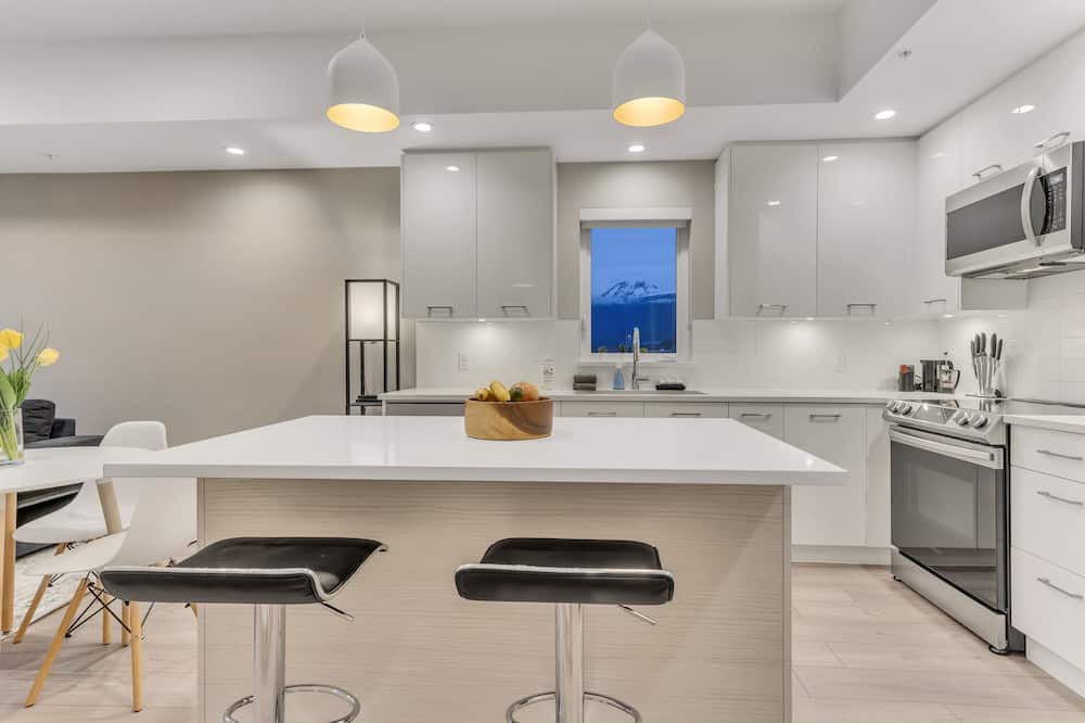 Photo of Kitchen in Downtown Squamish