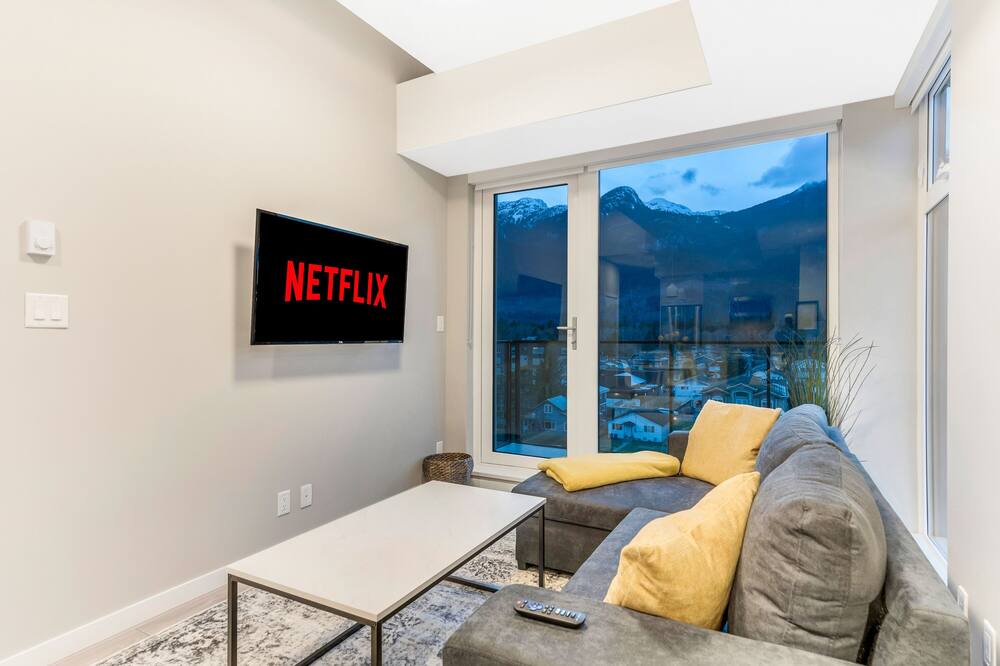 Photo of Livingroom in Downtown Squamish