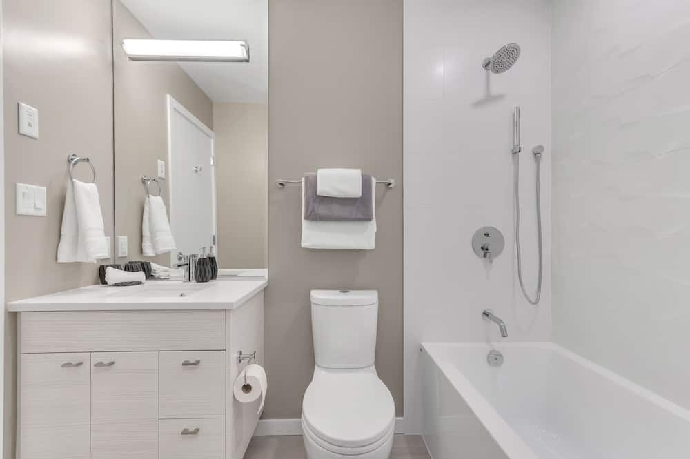 Photo of Bathroom in Downtown Squamish