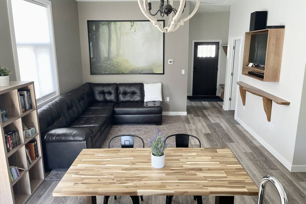 Photo of Livingroom in Maple Creek