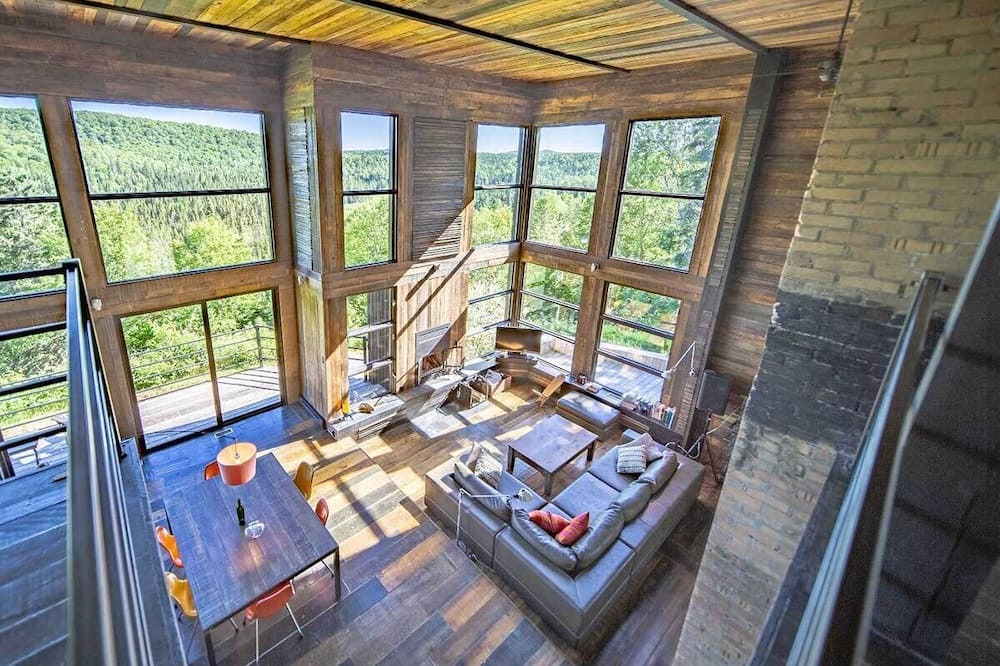 Photo of Patio Balcony in Saint Donat