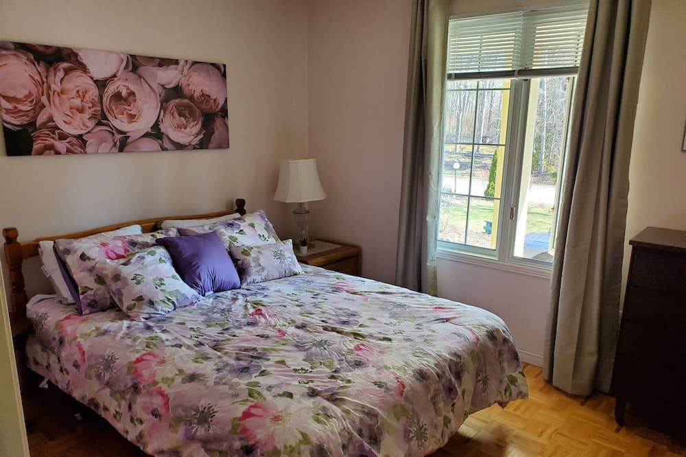 Photo of Bedroom in Tiny