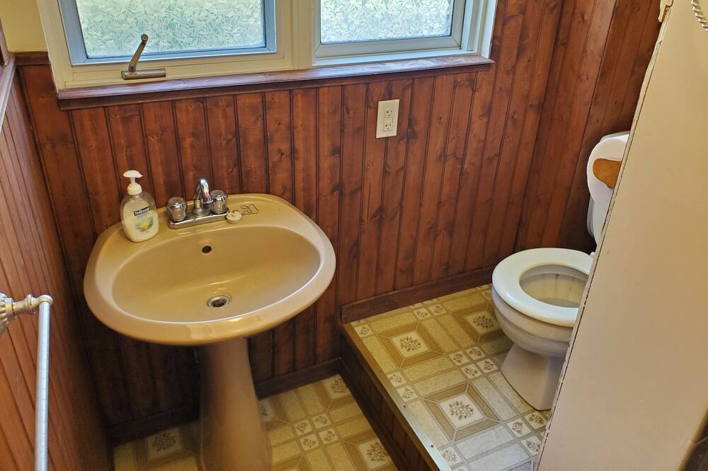 Photo of Bathroom in Tiny