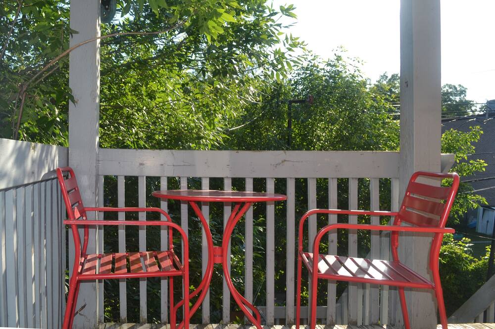 Photo of Patio Balcony in Cote-Saint-Paul