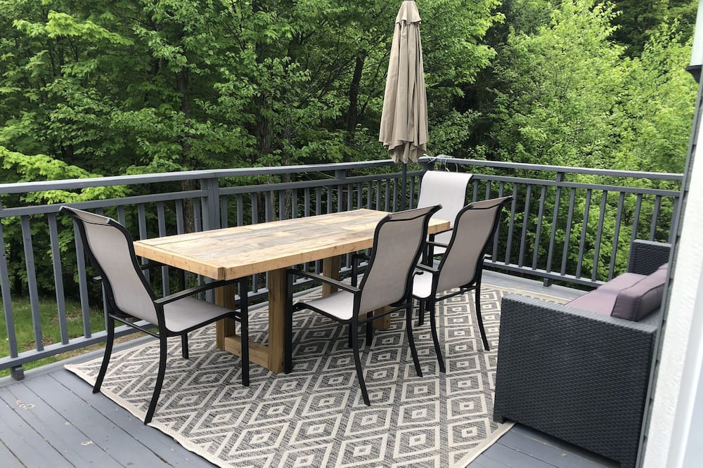 Photo of Patio Balcony in Sainte-Agathe-des-Monts