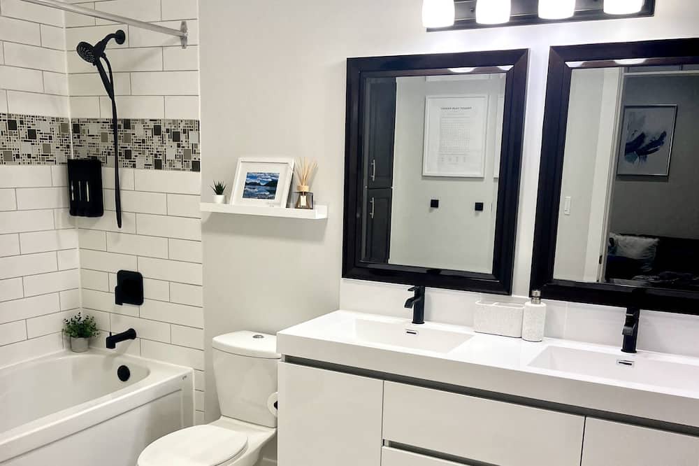 Photo of Bathroom in Maple Ridge