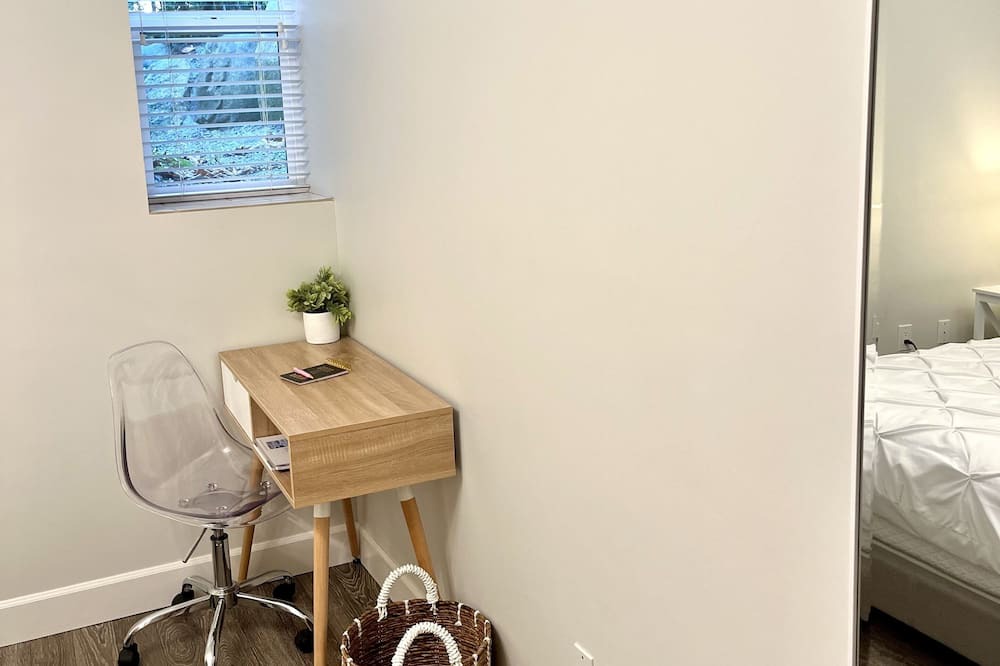 Photo of Bedroom in Maple Ridge