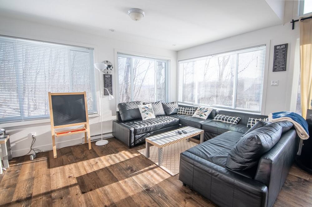 Photo of Livingroom in Entrelacs