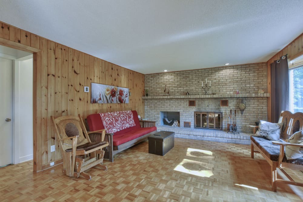 Photo of Livingroom in Huberdeau