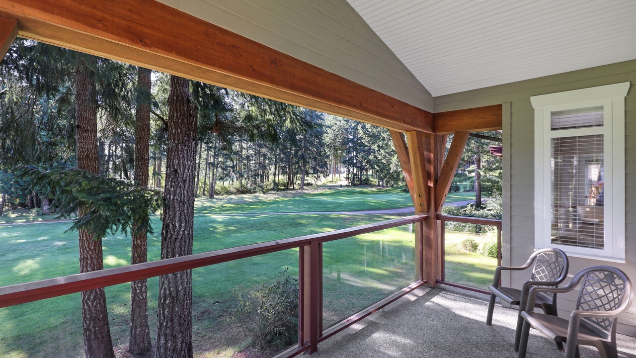 Photo of Patio Balcony in Courtenay