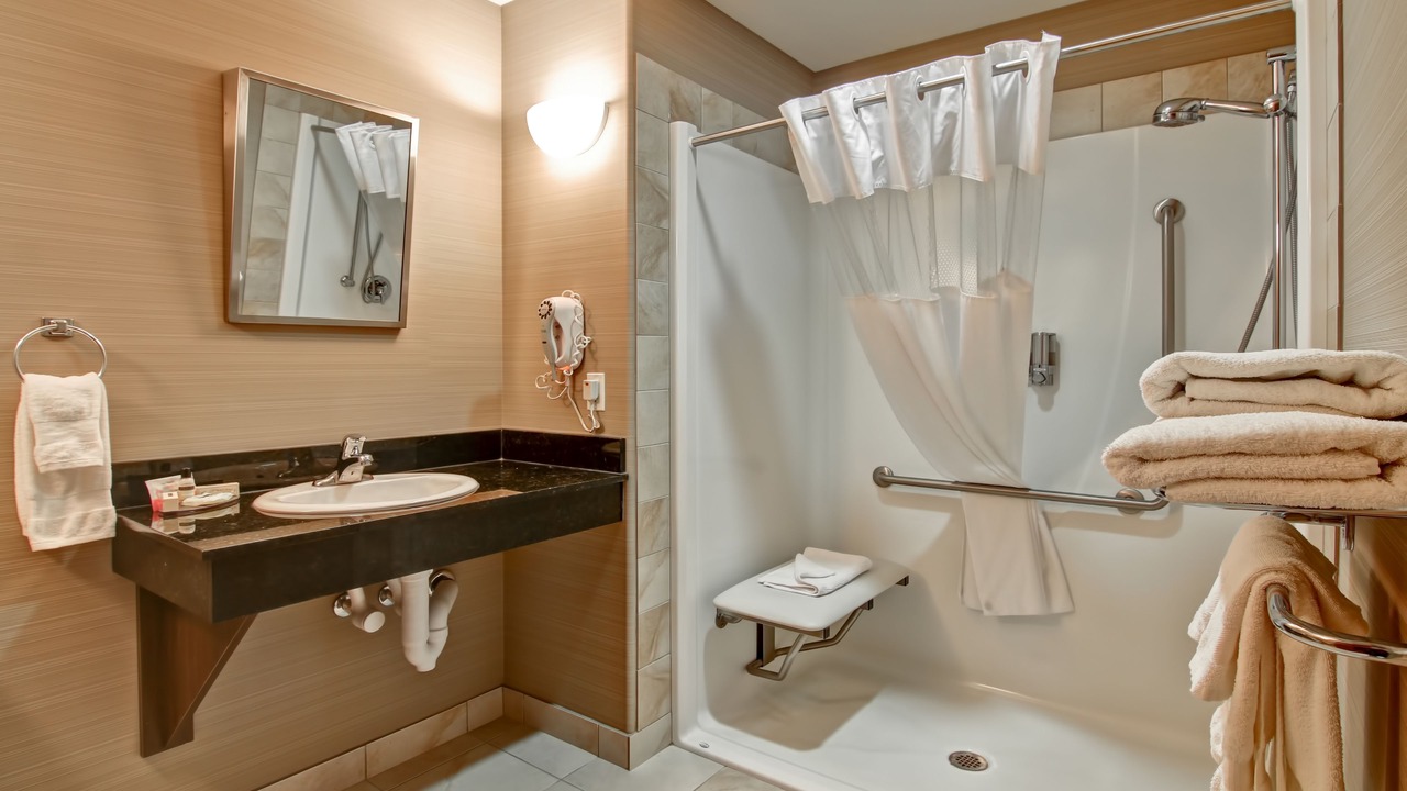 Photo of Bathroom in Shaunavon