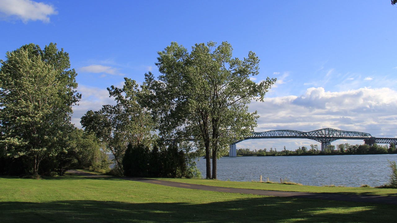 Photo of Others in Brossard