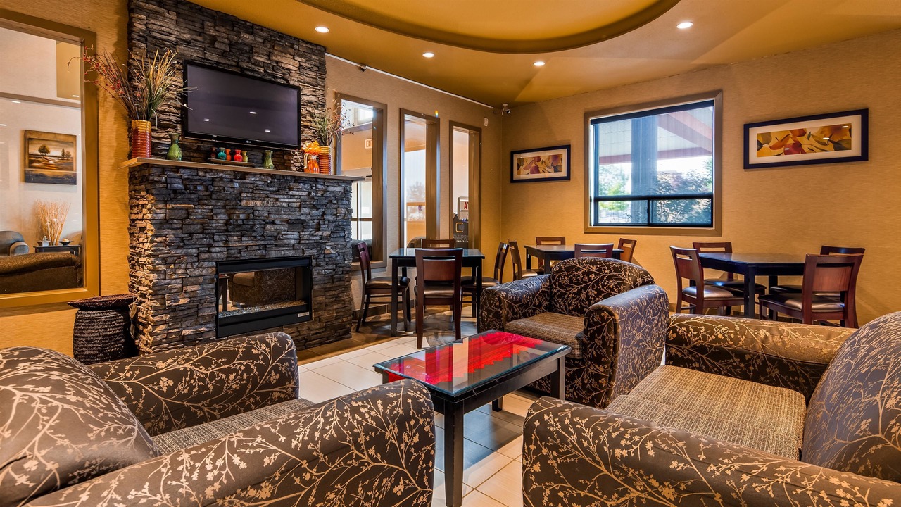 Photo of Livingroom in Estevan