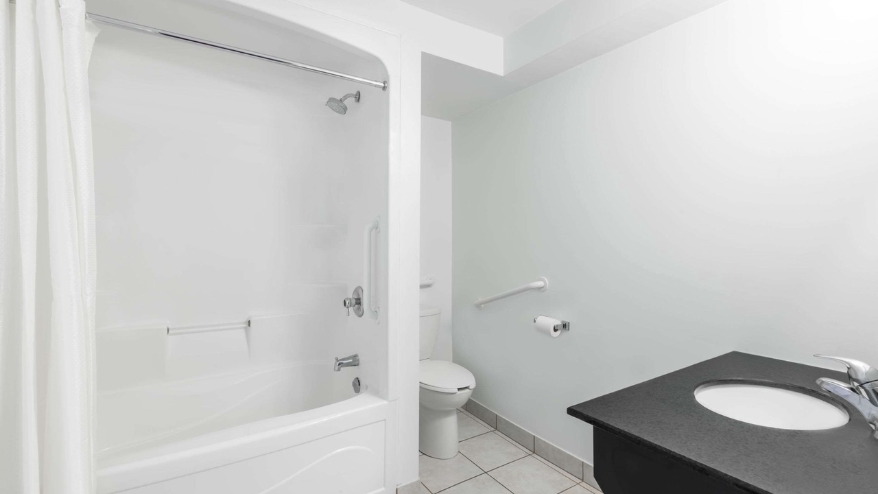 Photo of Bathroom in Arnprior