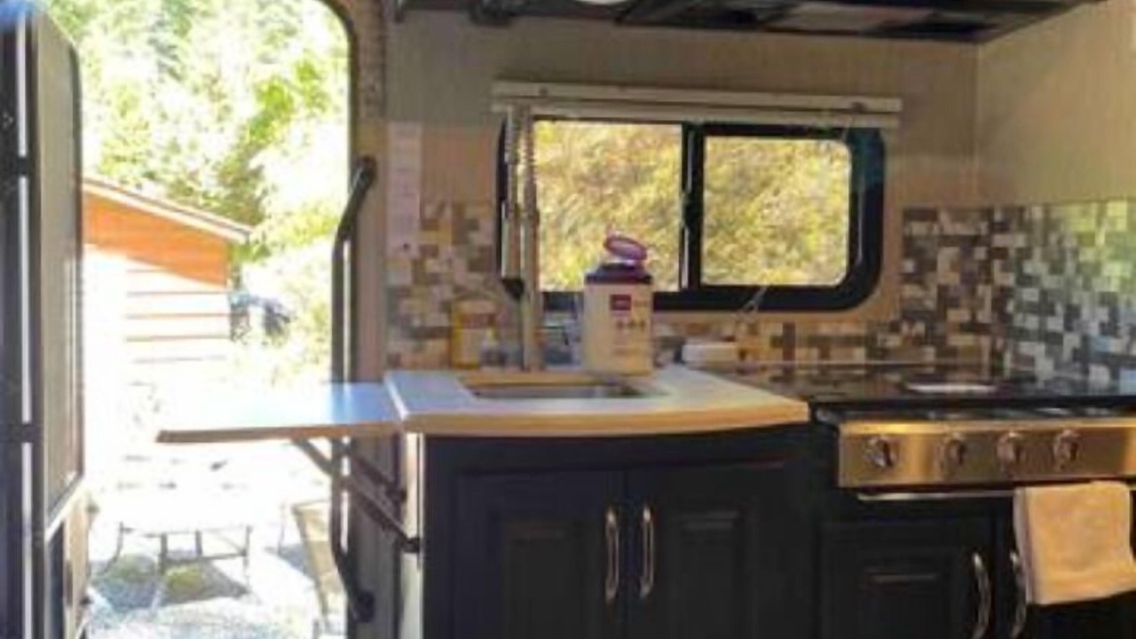 Photo of Kitchen in East Sooke