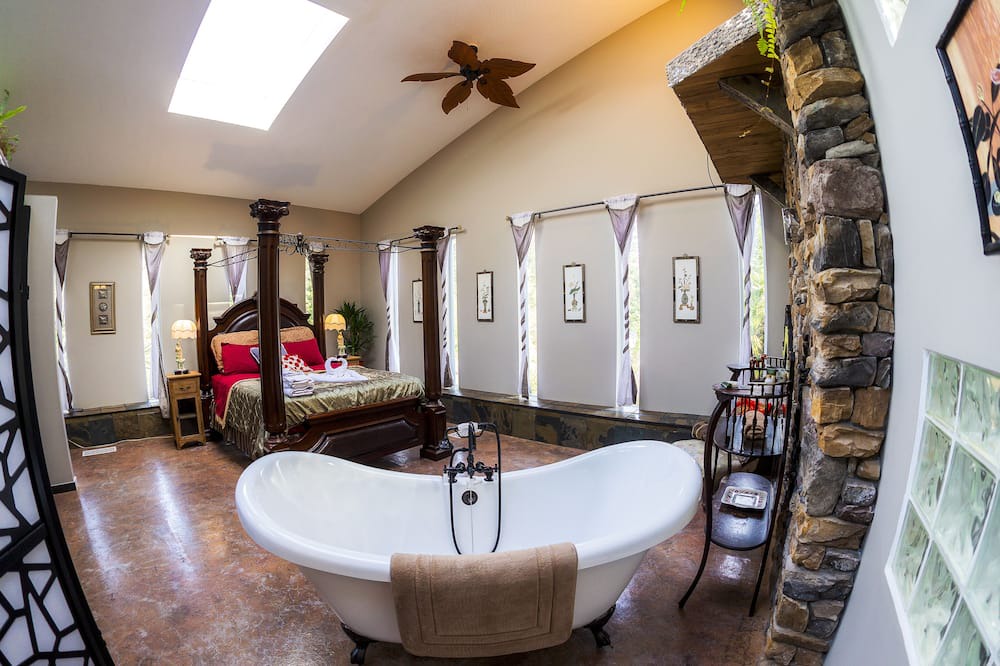 Photo of Bathroom in East Sooke