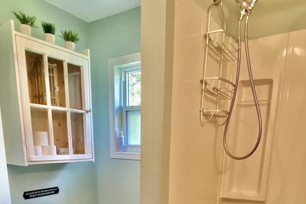 Photo of Bathroom in Stokes Bay