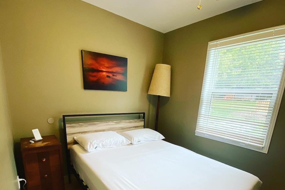 Photo of Bedroom in Stokes Bay