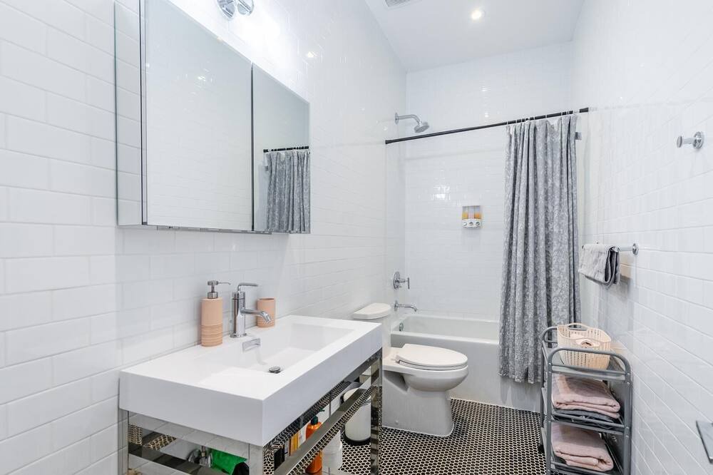 Photo of Bathroom in Kirkendall North
