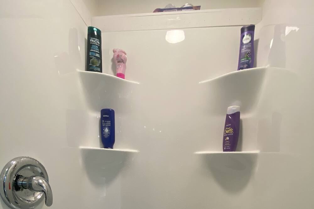 Photo of Bathroom in East Kildonan
