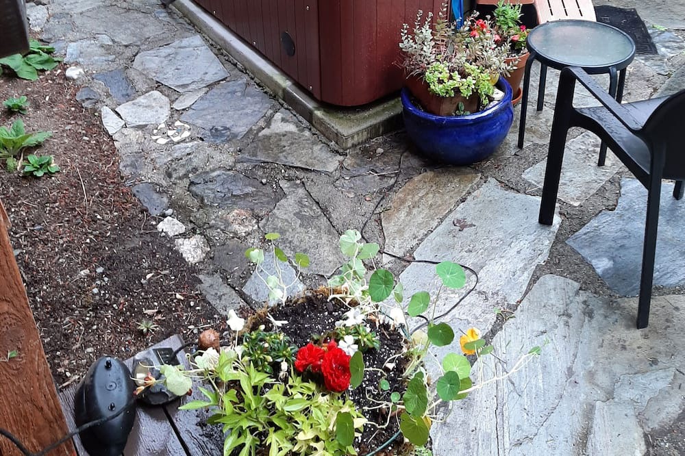 Photo of Patio Balcony in Metchosin