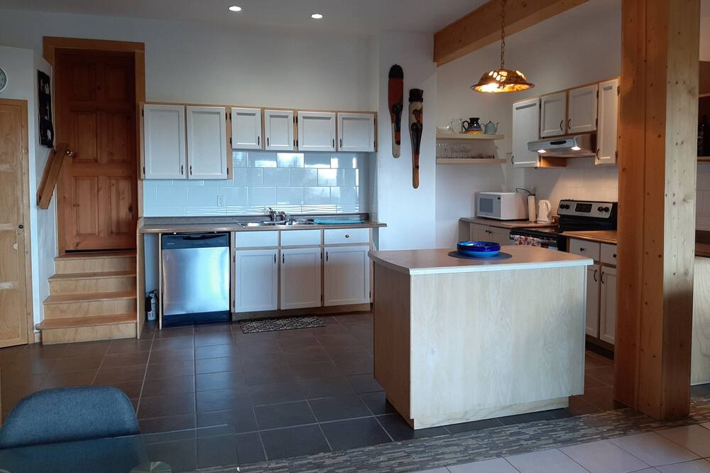 Photo of Kitchen in Metchosin