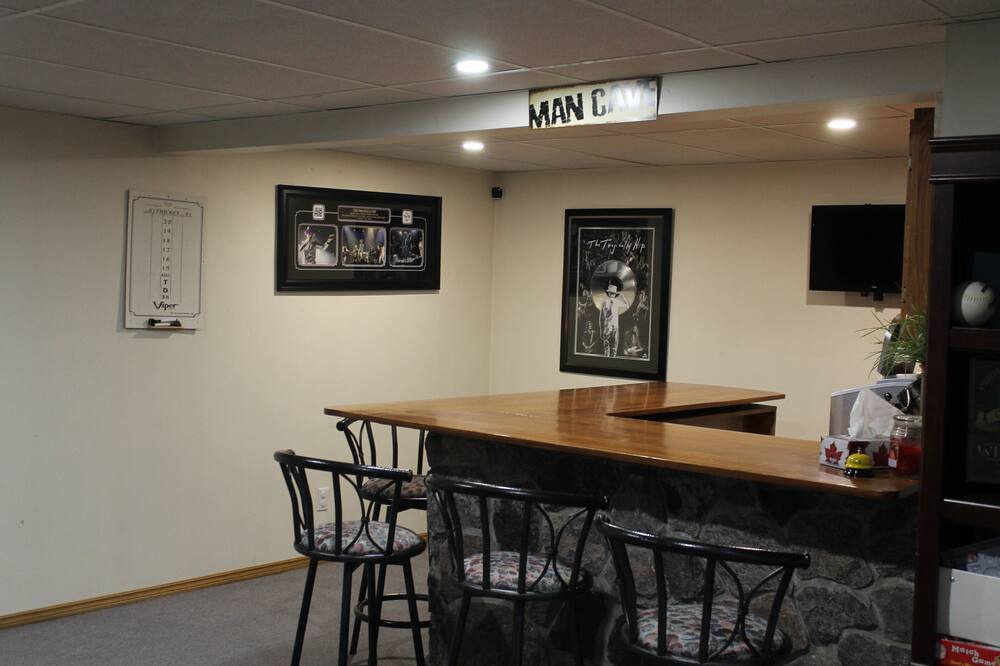 Photo of Kitchen in Dysart et al