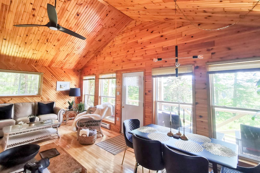 Photo of Livingroom in St. Martins