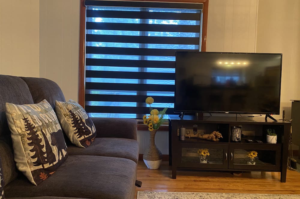 Photo of Livingroom in Wasagaming
