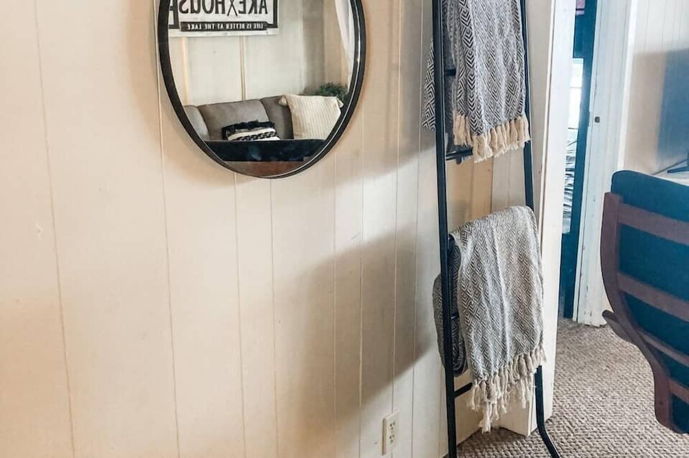 Photo of Bedroom in Lone Butte