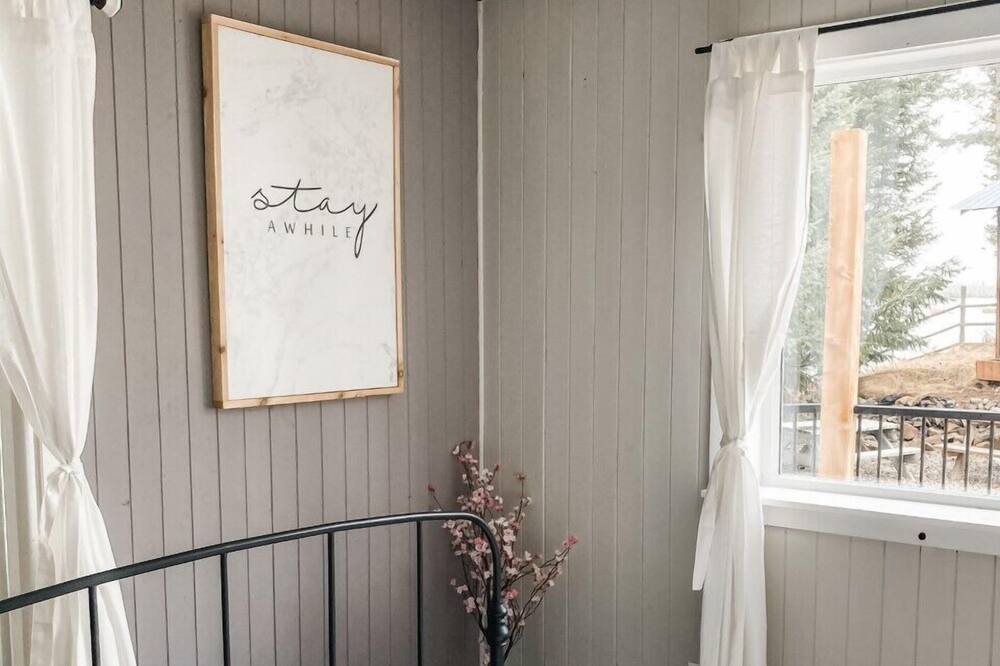 Photo of Bedroom in Lone Butte