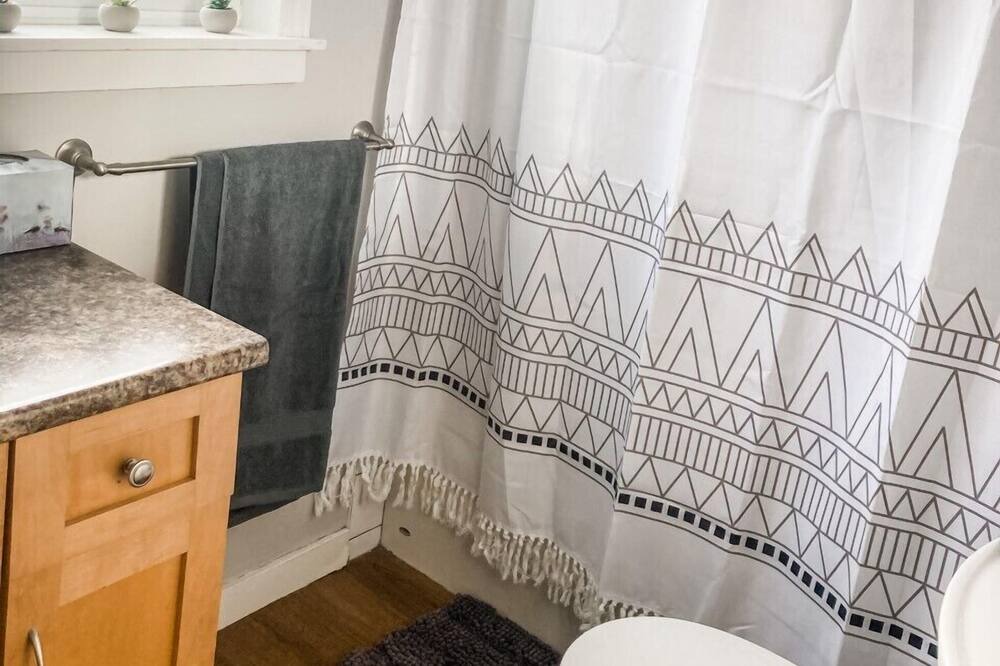 Photo of Bathroom in Lone Butte