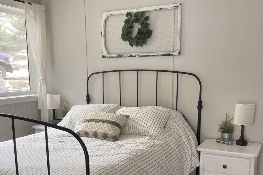 Photo of Bedroom in Lone Butte