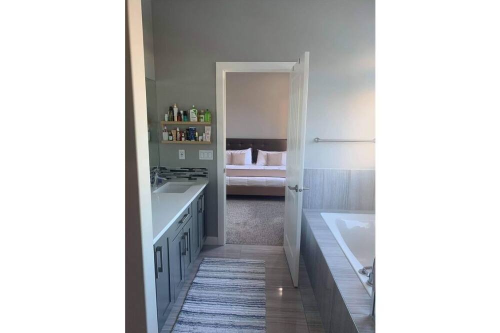 Photo of Bedroom in Symons Valley