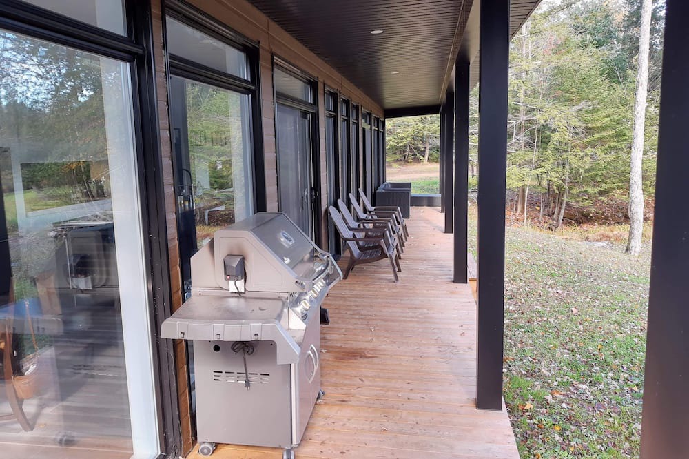 Photo of Patio Balcony in Stanstead Township