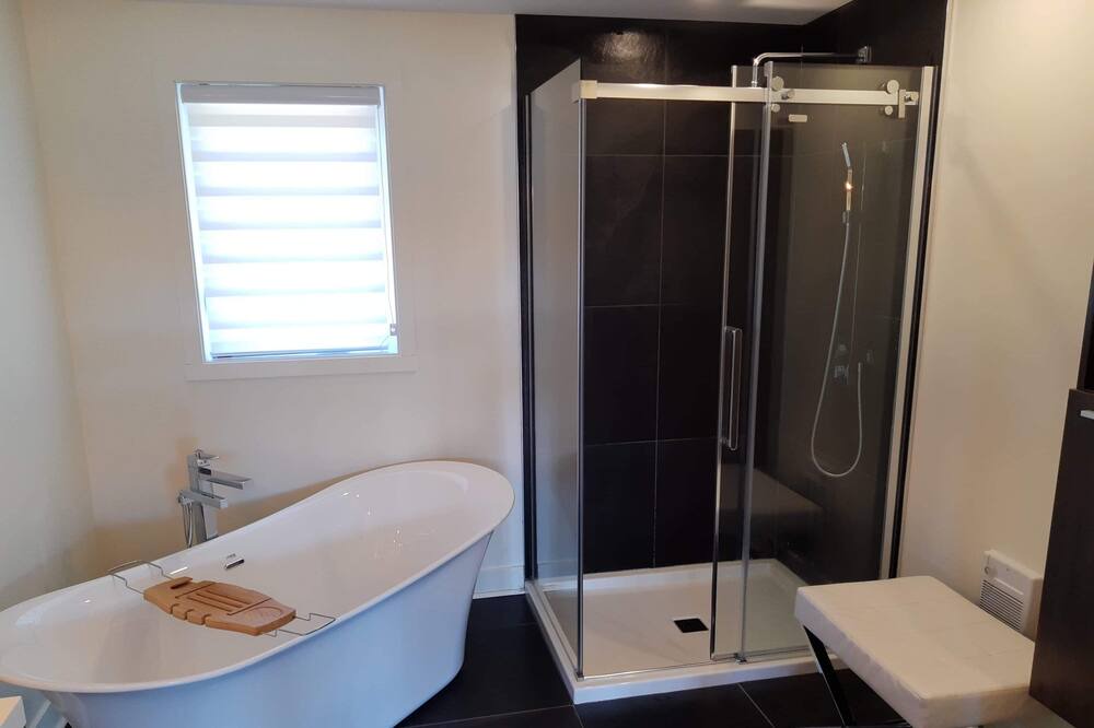 Photo of Bathroom in Stanstead Township