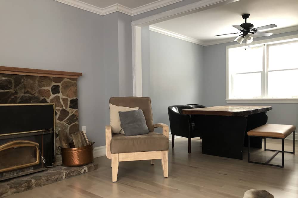 Photo of Livingroom in North Port