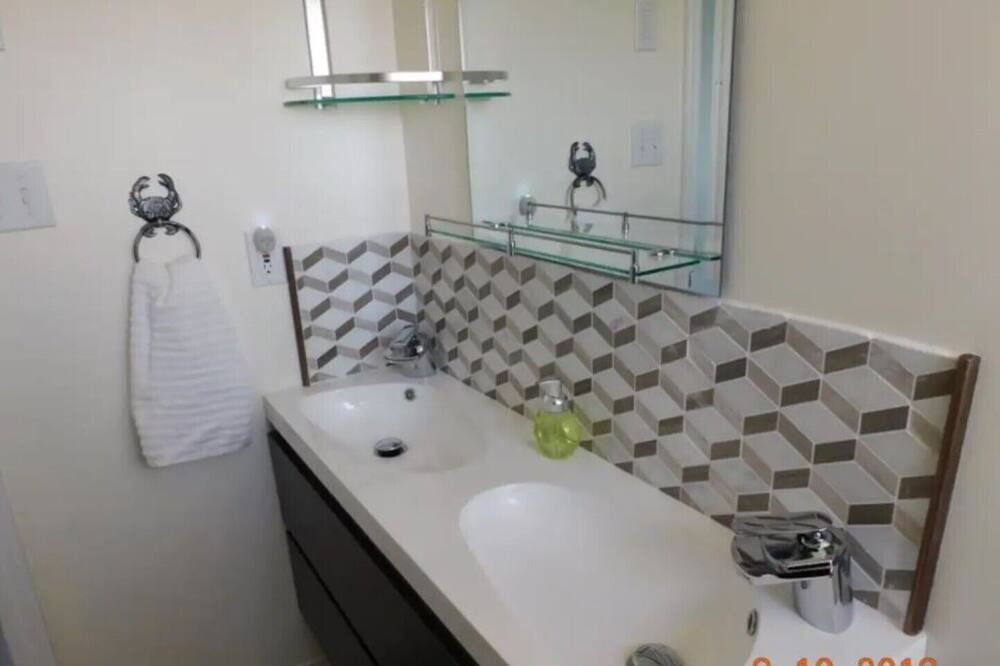 Photo of Bathroom in Morell