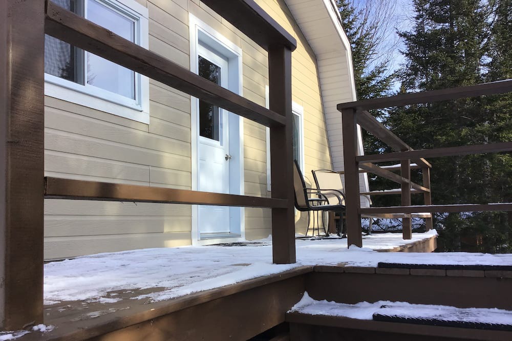Photo of Patio Balcony in Val-des-Lacs