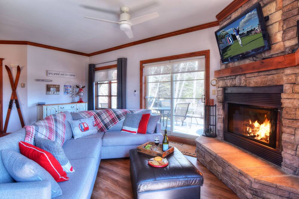 Photo of Livingroom in Mont-Tremblant