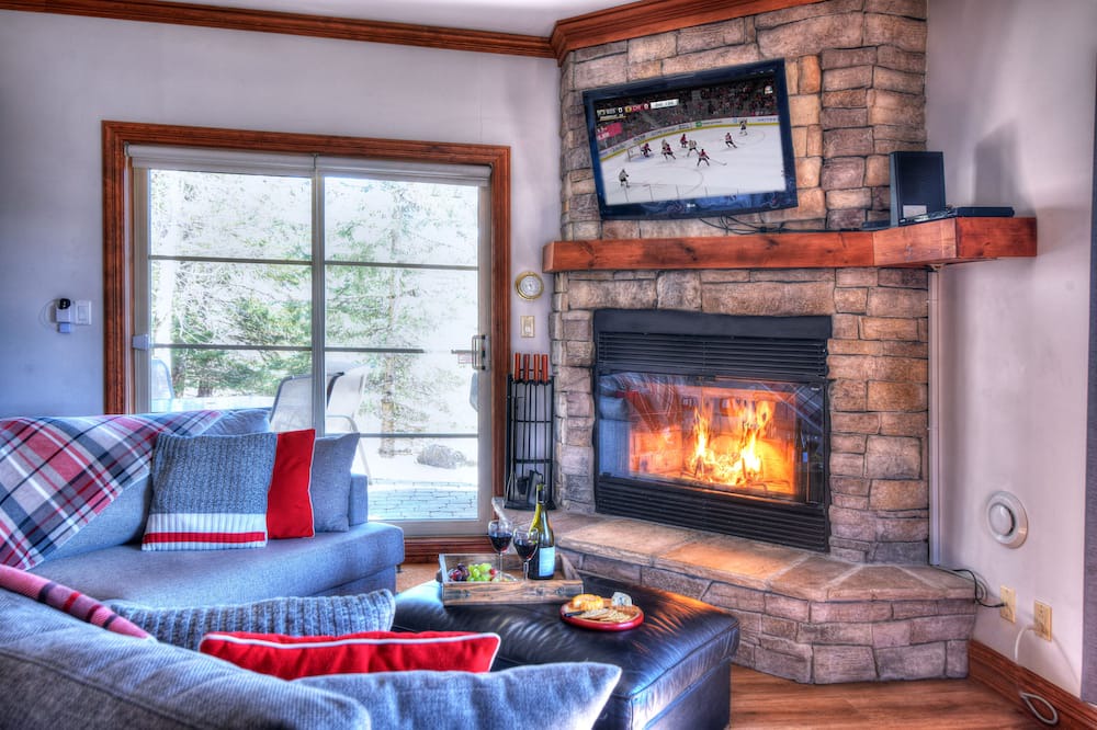 Photo of Livingroom in Mont-Tremblant