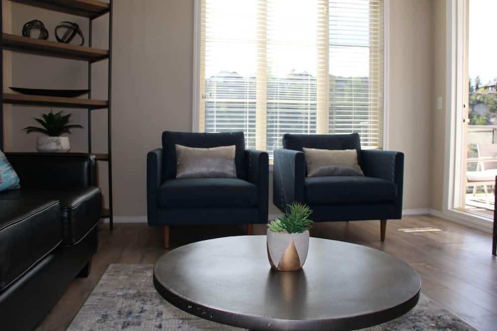 Photo of Livingroom in Quail Ridge
