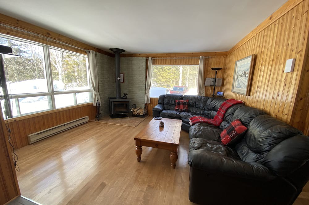 Photo of Livingroom in Mandeville