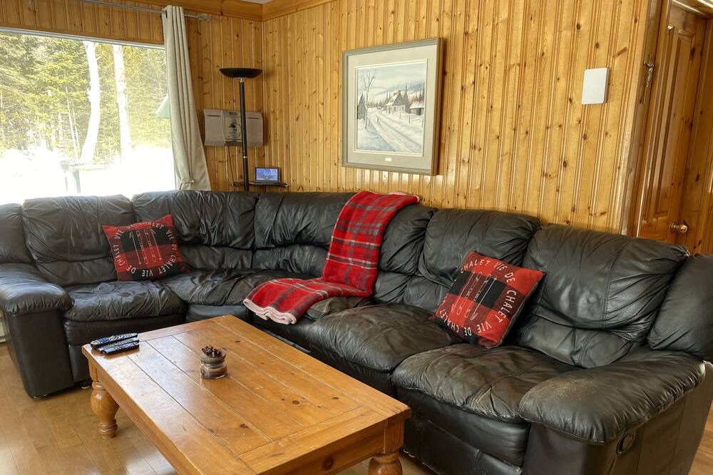 Photo of Livingroom in Mandeville