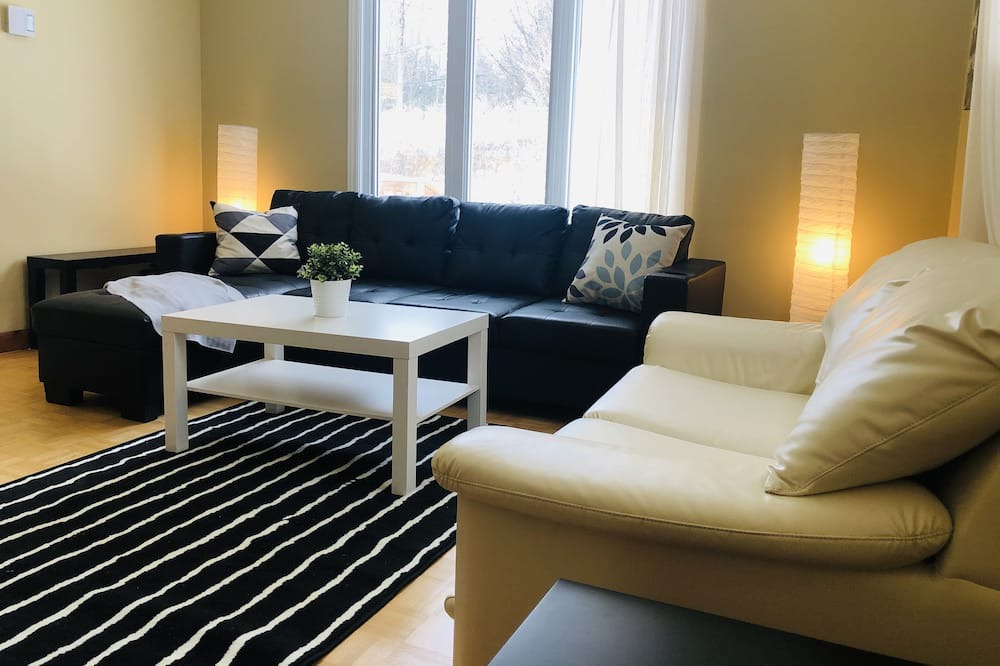 Photo of Livingroom in Lac-Brome