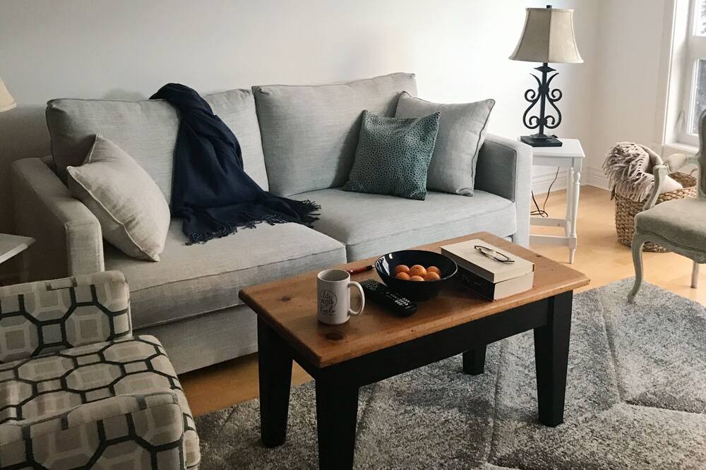 Photo of Livingroom in Kaslo